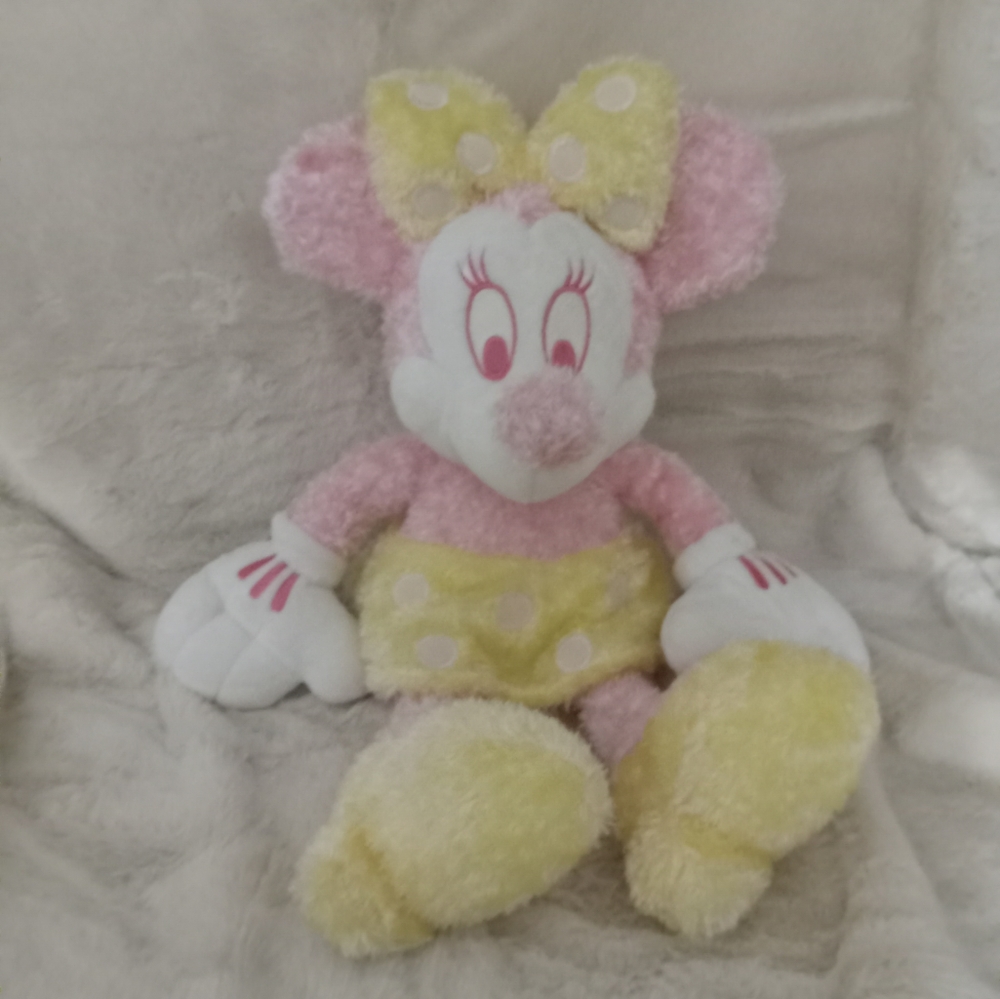 Disney Store Sugar Sweet Minnie Mouse plush stuffed toy